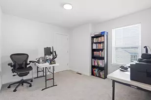 547 Wild Oak Rd, Hartland, WI 53029 - Photo 23