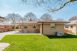 4052 N 89th St, Milwaukee, WI 53222 - Photo 29