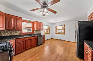 4052 N 89th St, Milwaukee, WI 53222 - Photo 13