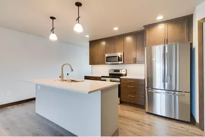 3810  Sunnyside Dr, La Crosse, WI 54601 - Photo 11