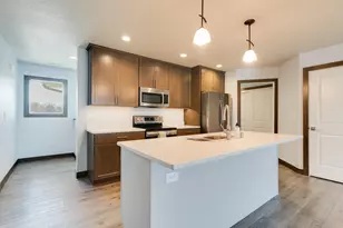 3810 Sunnyside Dr, La Crosse, WI 54601 - Photo 9