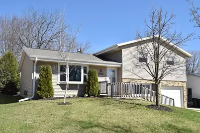 2036  Lenora Dr, West Bend, WI 53090 - Photo 27