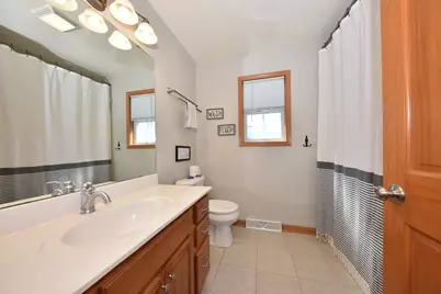 550  Hunters Xing, Slinger, WI 53086 - Photo 15