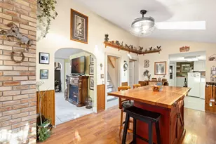 46652 Riverview Dr, Dresbach, MN 55947 - Photo 9