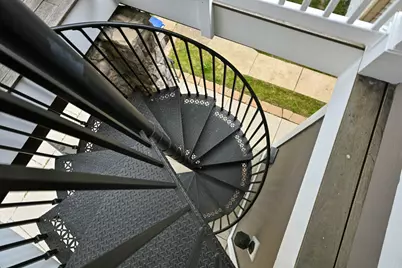 2425 S Superior St, Milwaukee, WI 53207 - Photo 9