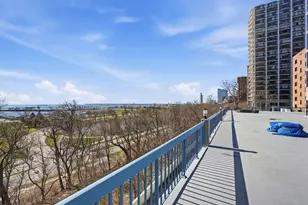 1660 N Prospect Ave, Milwaukee, WI 53202 - Photo 29