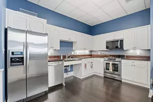 1660 N Prospect Ave, Milwaukee, WI 53202 - Photo 37