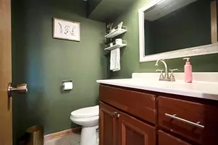 2115 W Greenwood Rd, Glendale, WI 53209 - Photo 35