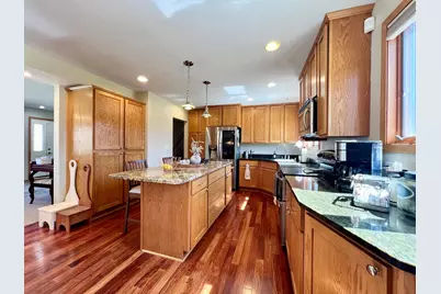 2115 W Greenwood Rd, Glendale, WI 53209 - Photo 9