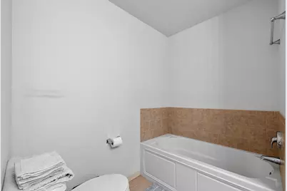 705  Village Green Way #404, West Bend, WI 53090 - Photo 23