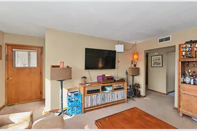 136 W Armour Ave #138, Milwaukee, WI 53207 - Photo 5