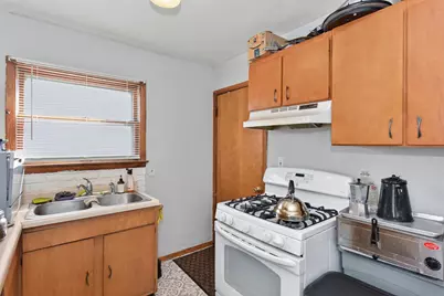 136 W Armour Ave #138, Milwaukee, WI 53207 - Photo 13