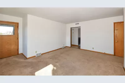 136 W Armour Ave #138, Milwaukee, WI 53207 - Photo 17