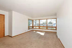 136 W Armour Ave, Milwaukee, WI 53207 - Photo 15