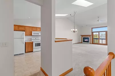 2121  45th St #Unit J, Two Rivers, WI 54241 - Photo 7