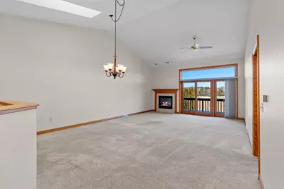 2121  45th St #Unit J, Two Rivers, WI 54241 - Photo 7