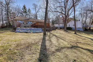 3513 Ridge Dr, Delafield, WI 53029 - Photo 3