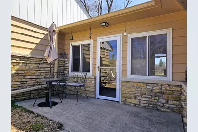 N81W15815  Robinhood Dr, Menomonee Falls, WI 53051 - Photo 5