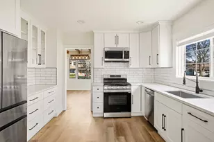 3227 N 104th St, Wauwatosa, WI 53222 - Photo 11