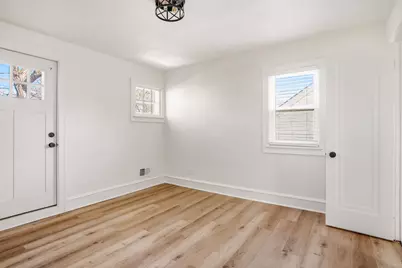 3227 N 104th St, Wauwatosa, WI 53222 - Photo 17