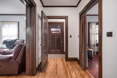 1611  King St, La Crosse, WI 54601 - Photo 3