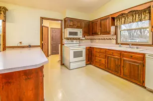 5041 Creek Haven Rd, Sun Prairie, WI 53527 - Photo 15