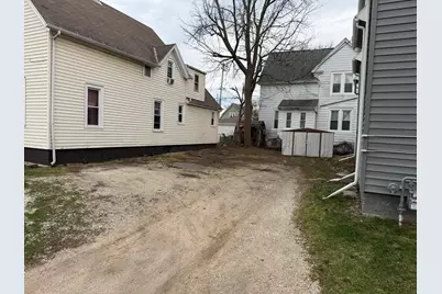 1235  Michigan Ave, South Milwaukee, WI 53172 - Photo 21
