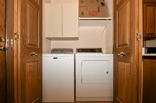 530 Park Cir, Elm Grove, WI 53122 - Photo 19