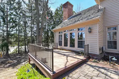 530  Park Cir, Elm Grove, WI 53122 - Photo 41