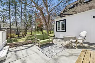 261 Waubun Dr, Fontana, WI 53125 - Photo 17