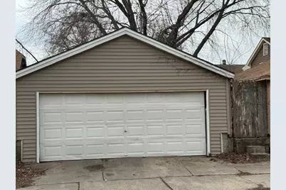 2977 N 60th St #2979, Milwaukee, WI 53210 - Photo 3