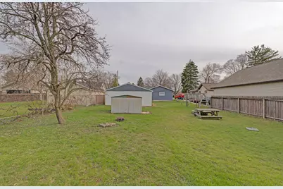 1732  Kremer Ave, Racine, WI 53402 - Photo 21