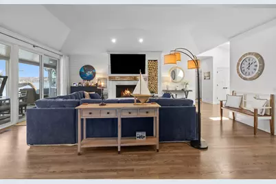 298 W Park Dr, Twin Lakes, WI 53181 - Photo 7