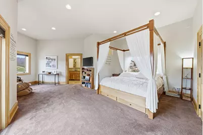 985 W Fur Farm Rd, New Holstein, WI 53061 - Photo 13