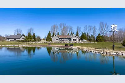 W985  Fur Farm Rd, New Holstein, WI 53061 - Photo 3