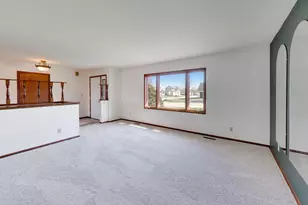 238 Thistledown Ln, Walworth, WI 53184 - Photo 5