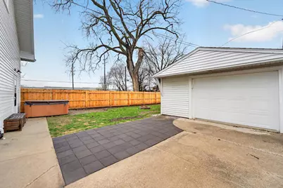 1546  William St, Racine, WI 53402 - Photo 25