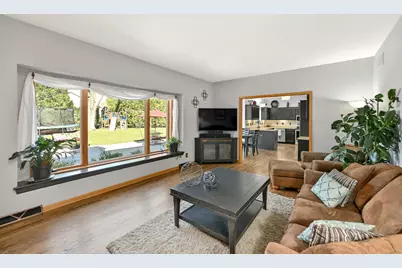 W143N6633  Aspen Dr, Menomonee Falls, WI 53051 - Photo 13