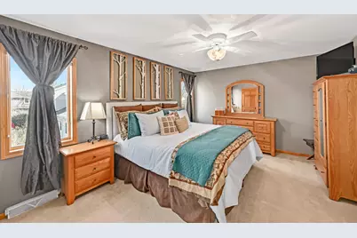 W143N6633  Aspen Dr, Menomonee Falls, WI 53051 - Photo 17