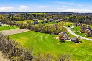 3130 S Country Ln, New Berlin, WI 53146 - Photo 77