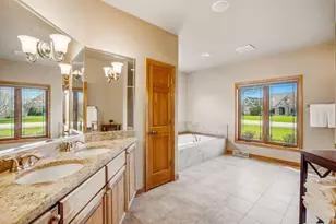3130 S Country Ln, New Berlin, WI 53146 - Photo 35