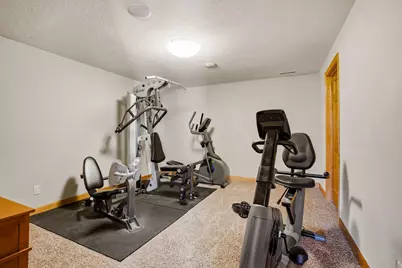3130 S Country Ln, New Berlin, WI 53146 - Photo 53