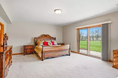 3130 S Country Ln, New Berlin, WI 53146 - Photo 49