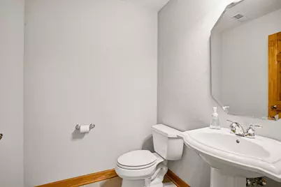 3130 S Country Ln, New Berlin, WI 53146 - Photo 55