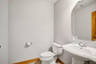 3130 S Country Ln, New Berlin, WI 53146 - Photo 55