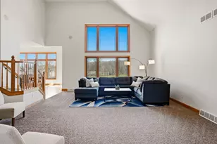 3130 S Country Ln, New Berlin, WI 53146 - Photo 7