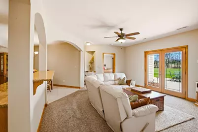 3130 S Country Ln, New Berlin, WI 53146 - Photo 61