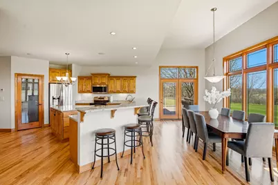 3130 S Country Ln, New Berlin, WI 53146 - Photo 17