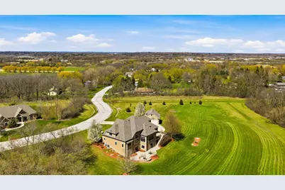 3130 S Country Ln, New Berlin, WI 53146 - Photo 75