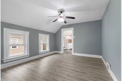 2243 S Woodward St, Milwaukee, WI 53207 - Photo 25